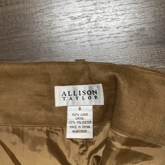 Clothes - Picture 3 of 3